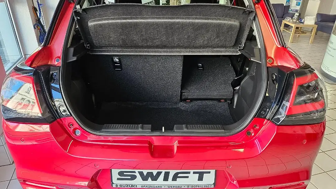 Suzuki Swift - Thumbnail 2
