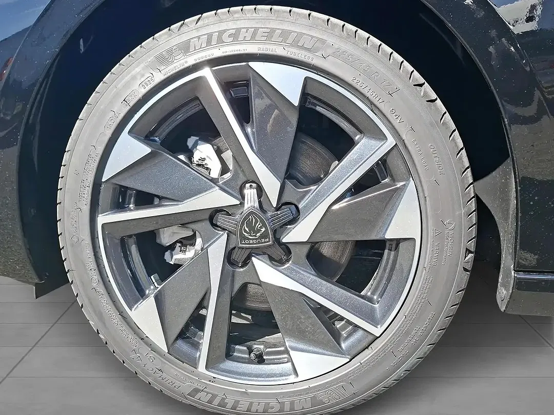 Peugeot 308 - Thumbnail 6