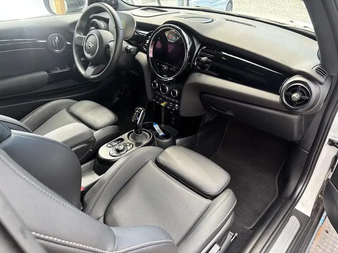 MINI Cooper SE - Thumbnail 10