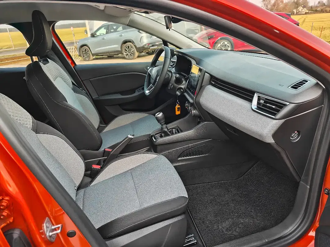 Renault Clio - Thumbnail 11