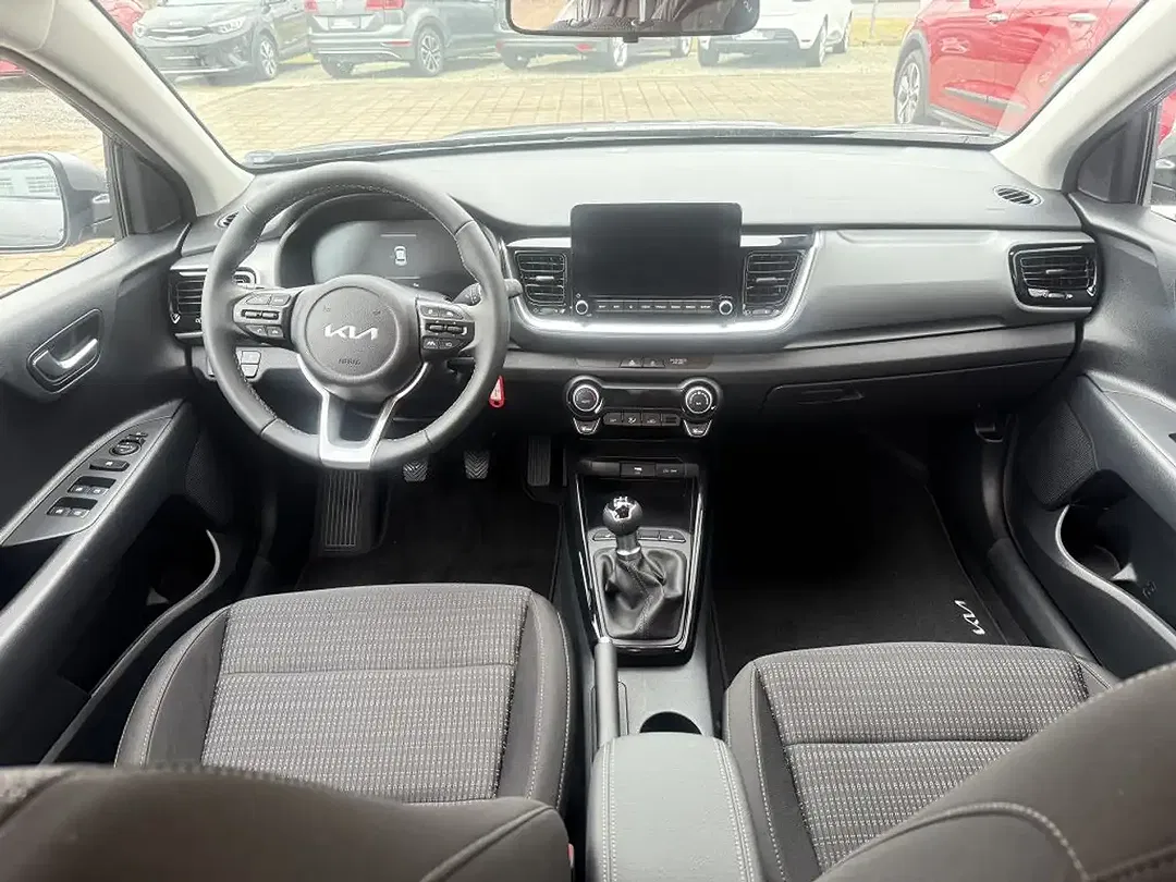 Kia Stonic - Thumbnail 8