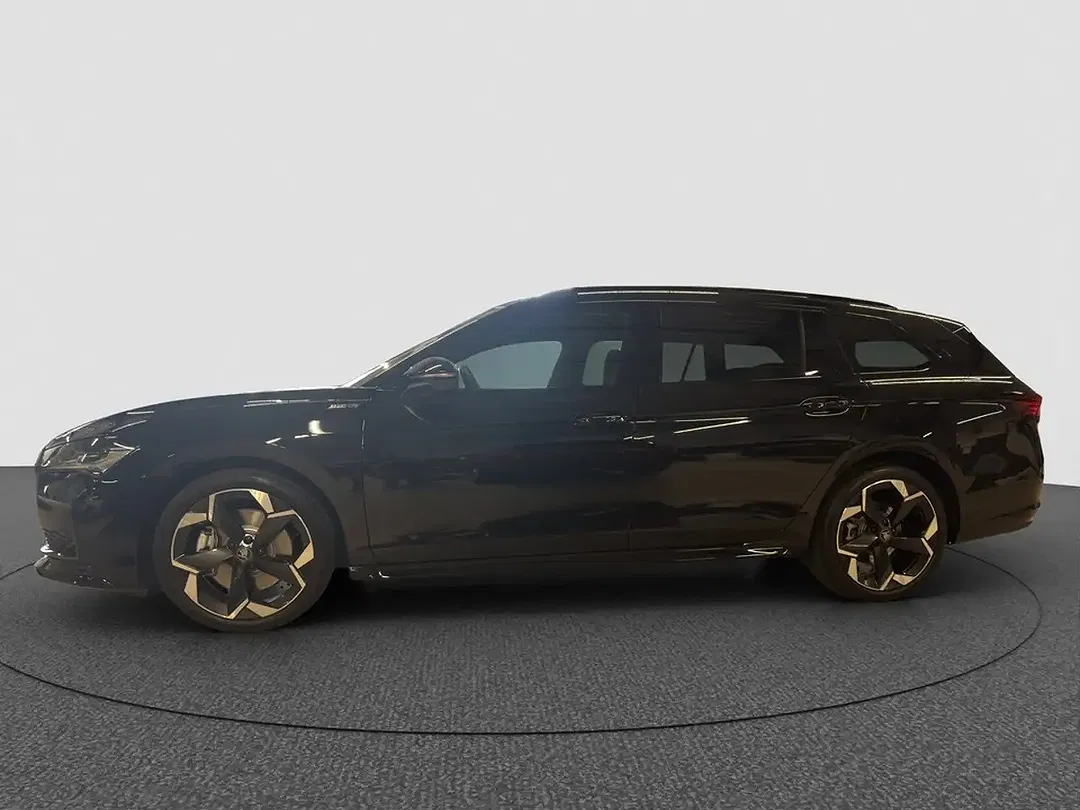 Skoda Superb - Thumbnail 2
