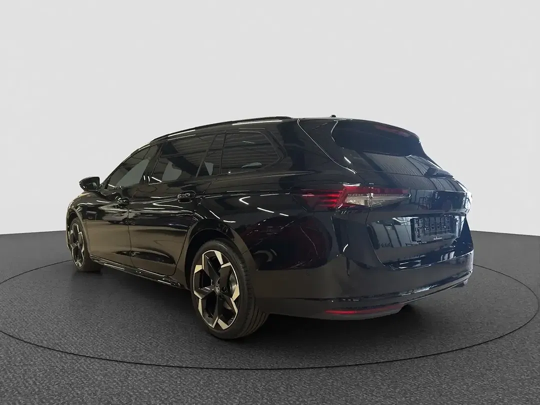 Skoda Superb - Thumbnail 4