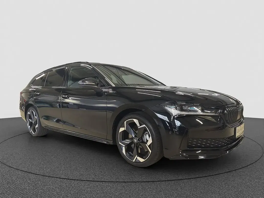 Skoda Superb - Thumbnail 8