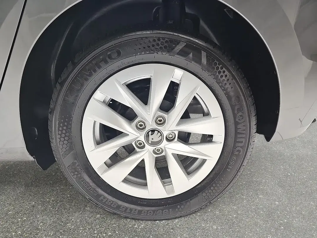 Skoda Fabia - Thumbnail 6