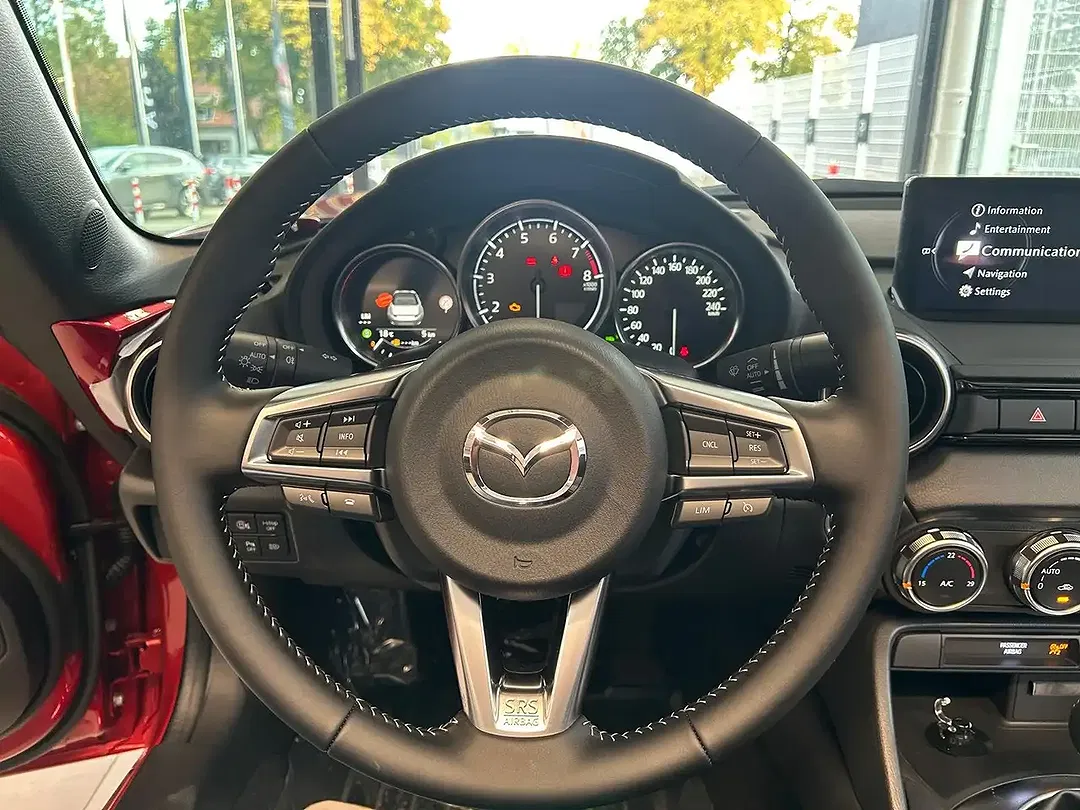 Mazda MX-5 - Thumbnail 10