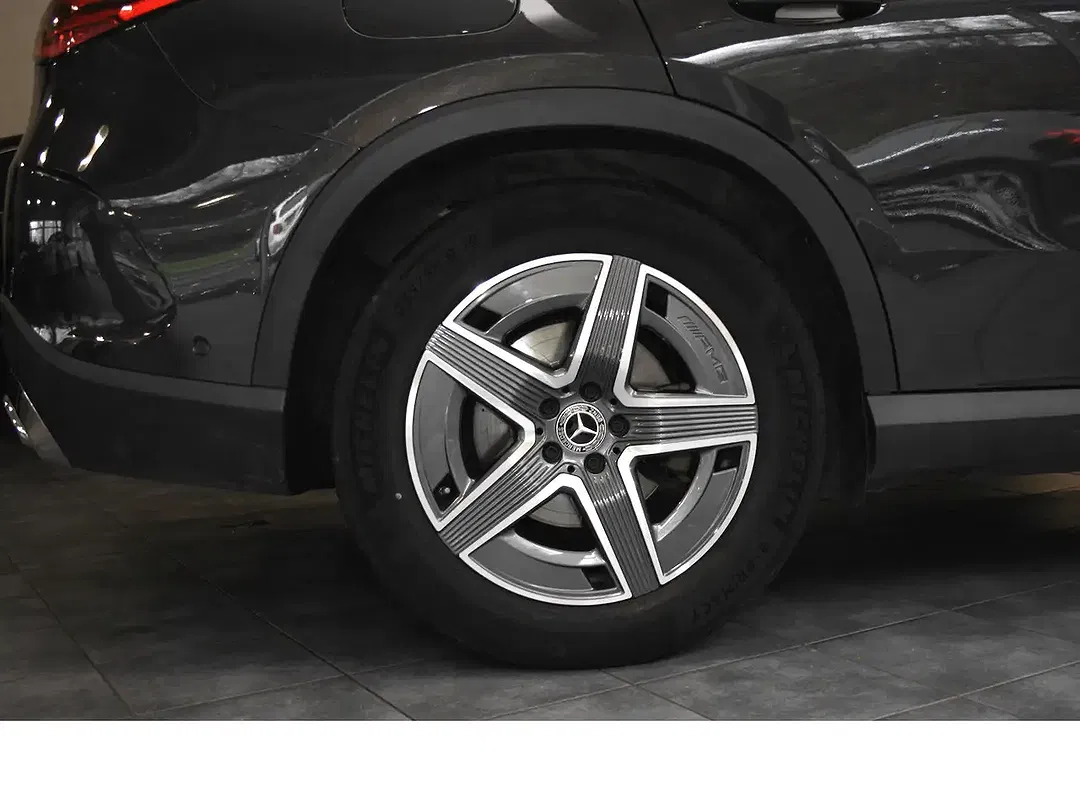 Mercedes-Benz GLC 200 - Thumbnail 10