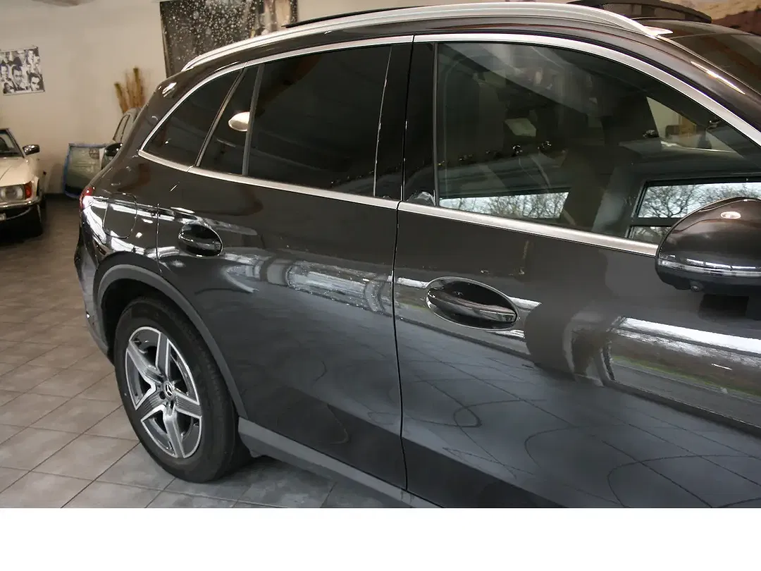 Mercedes-Benz GLC 200 - Thumbnail 4