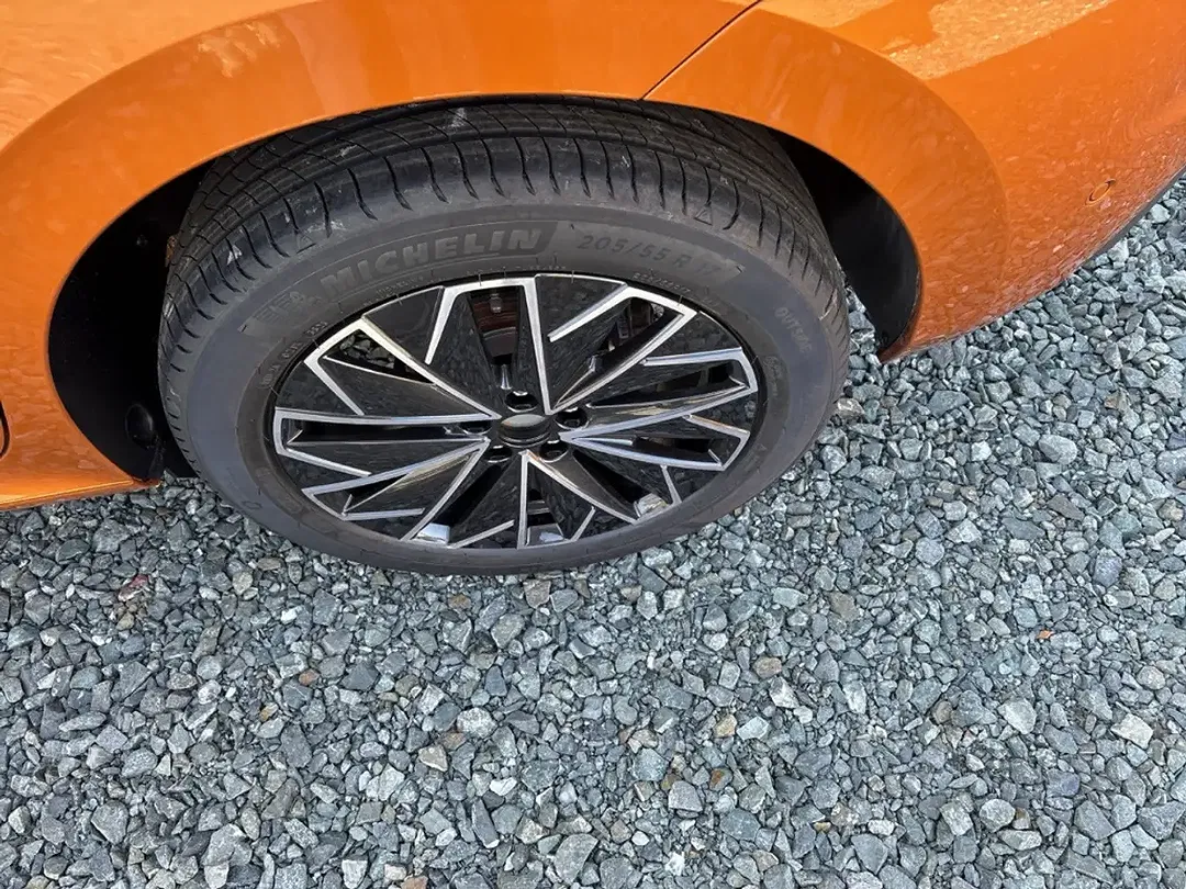 Skoda Kamiq - Thumbnail 16