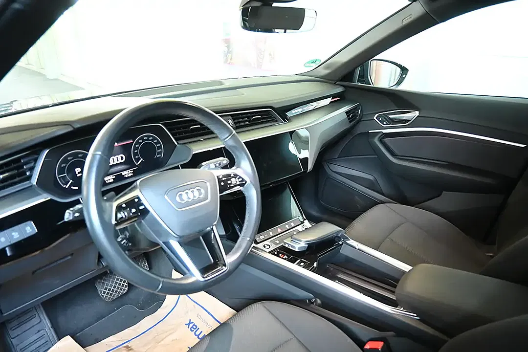 Audi e-tron - Thumbnail 10