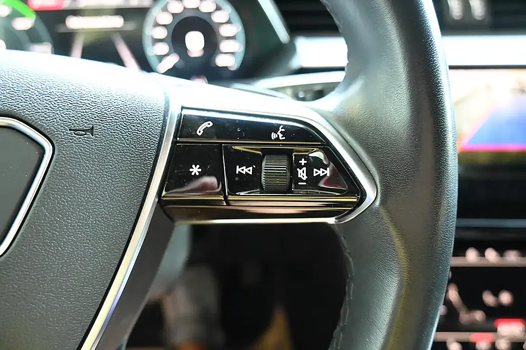 Audi e-tron - Thumbnail 14