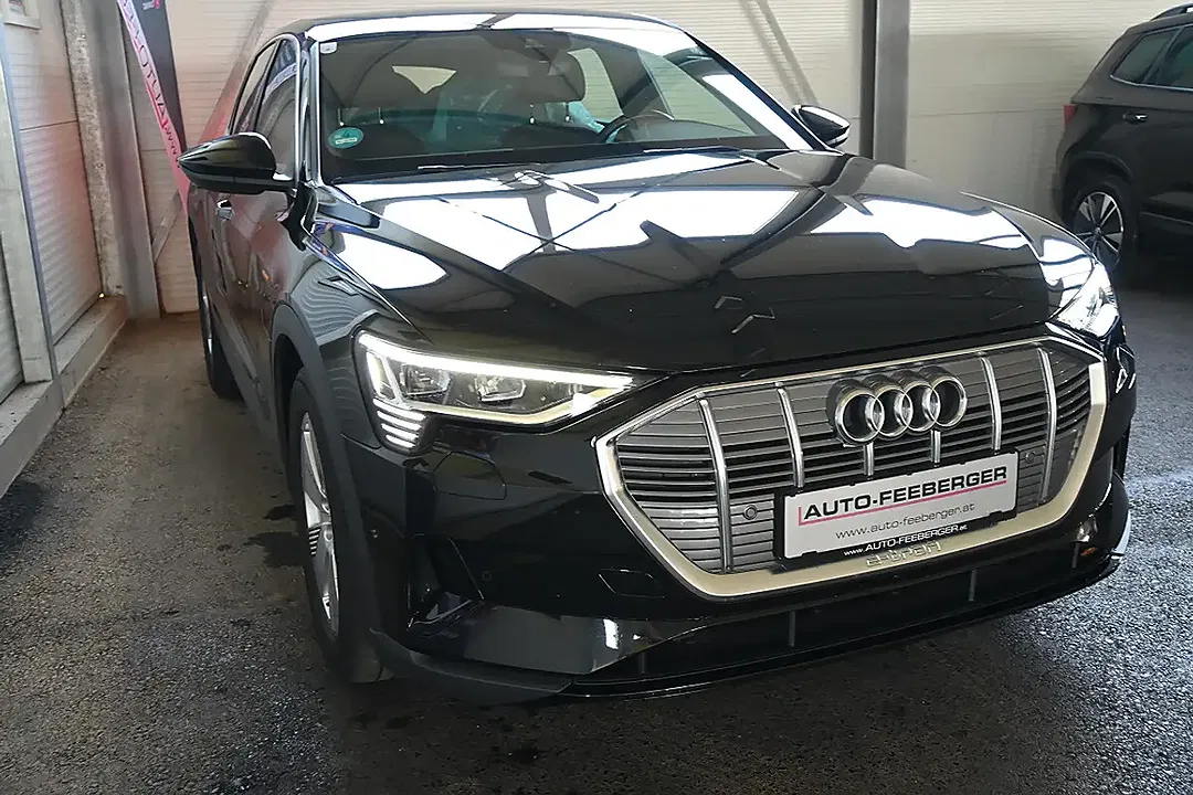 Audi e-tron - Thumbnail 4