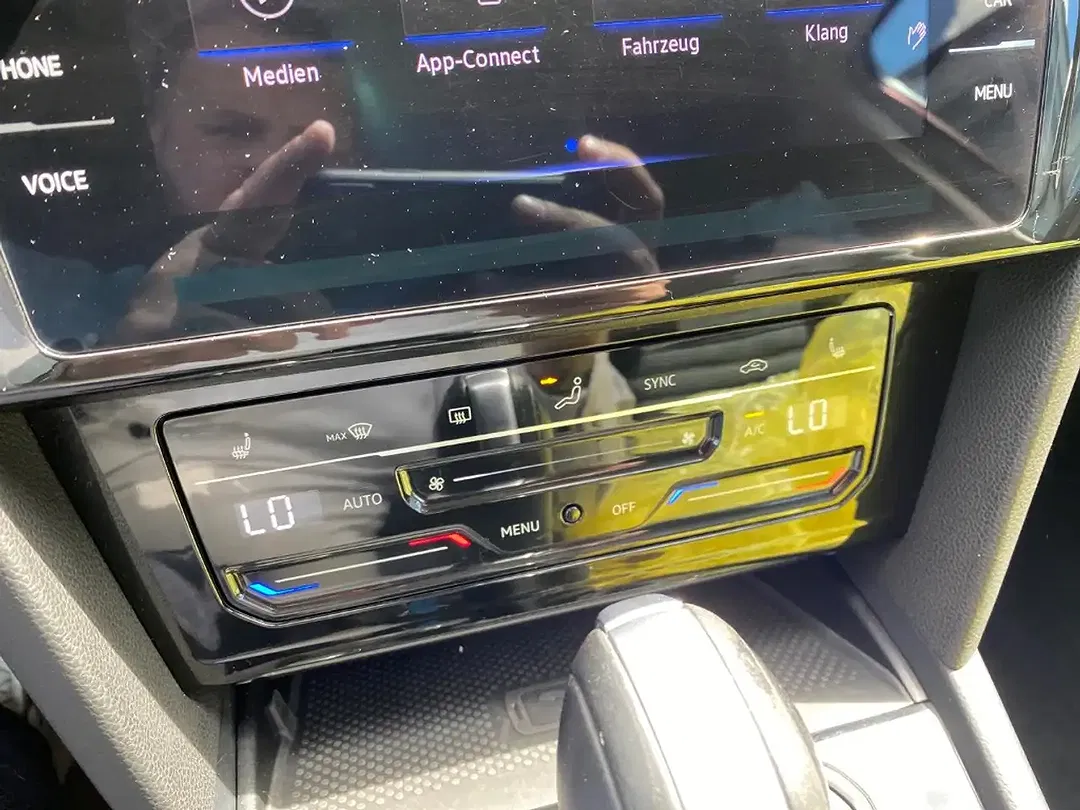 Volkswagen Passat Variant - Thumbnail 12