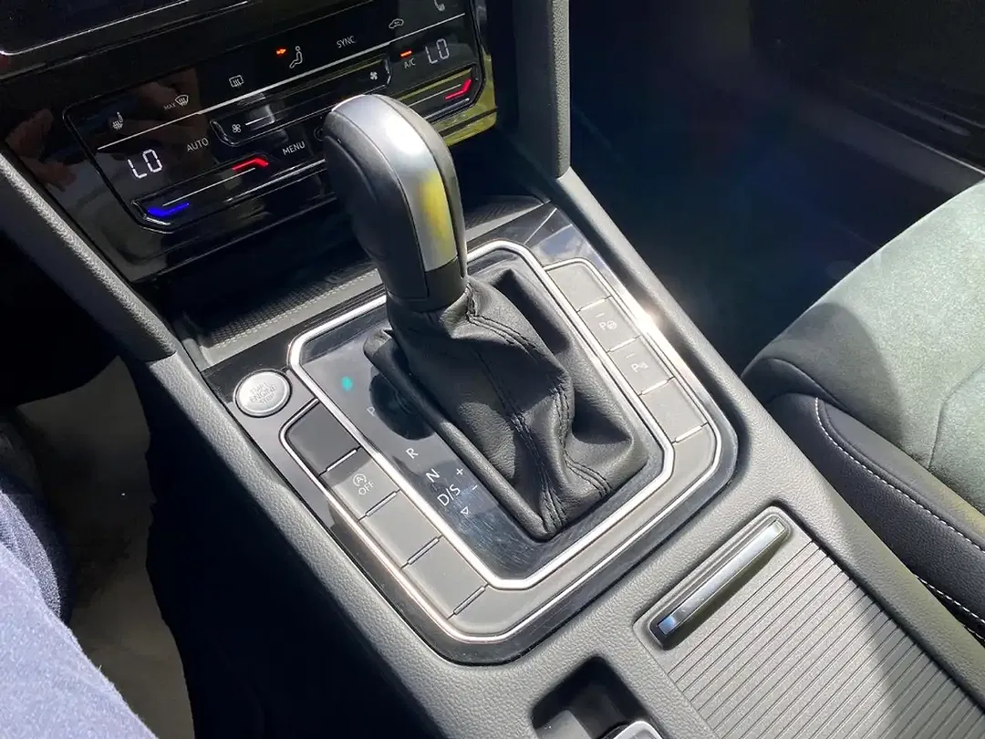 Volkswagen Passat Variant - Thumbnail 13
