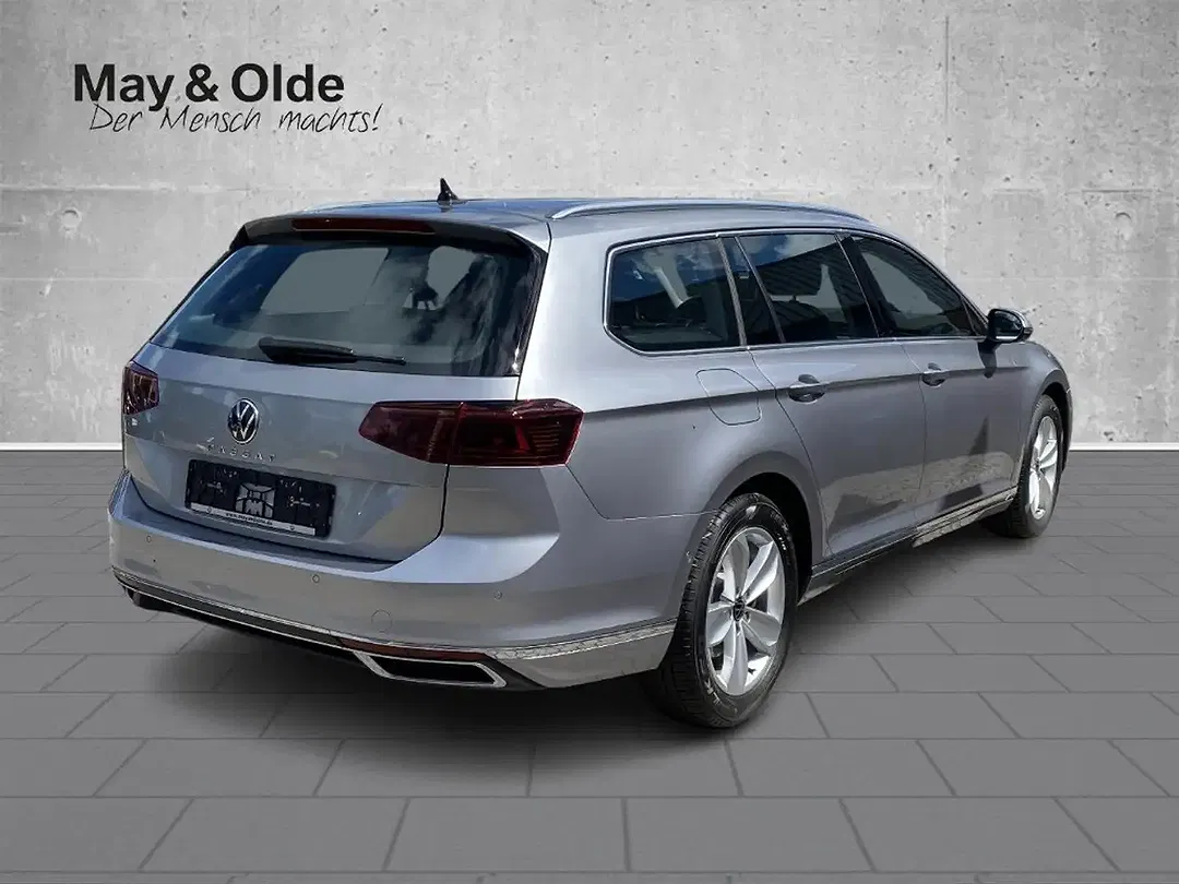 Volkswagen Passat Variant - Thumbnail 3