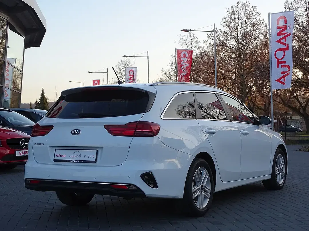 Kia Ceed SW / cee'd SW - Thumbnail 4