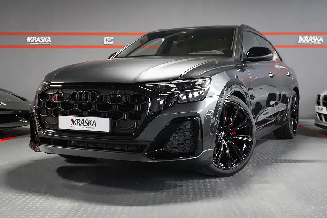 Audi Q8 - Thumbnail 1