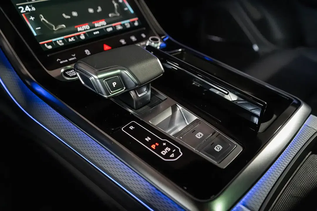 Audi Q8 - Thumbnail 10