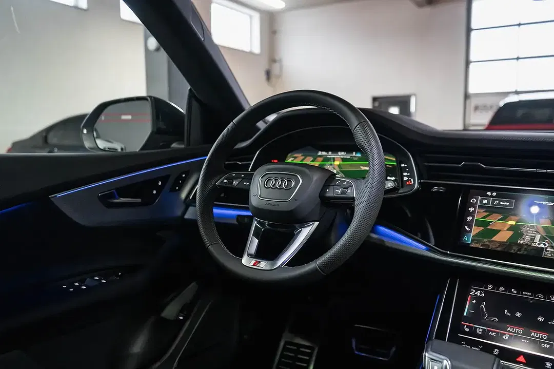Audi Q8 - Thumbnail 12