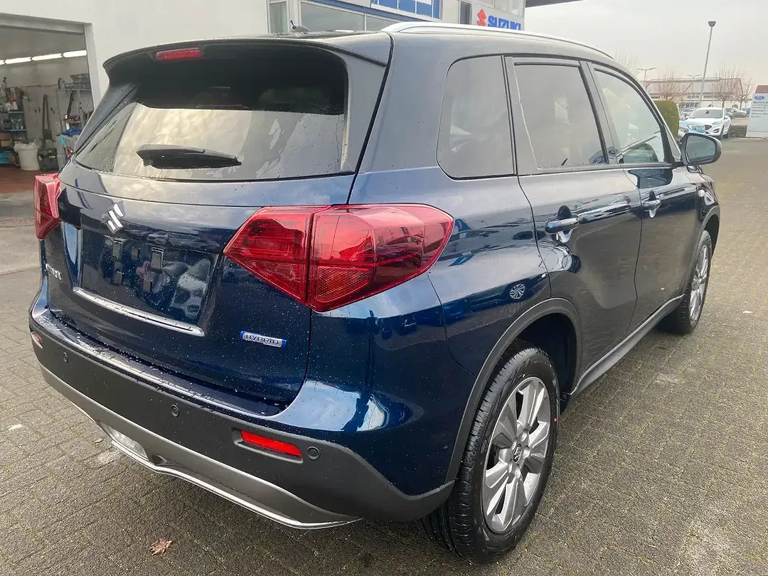 Suzuki Vitara - Thumbnail 4