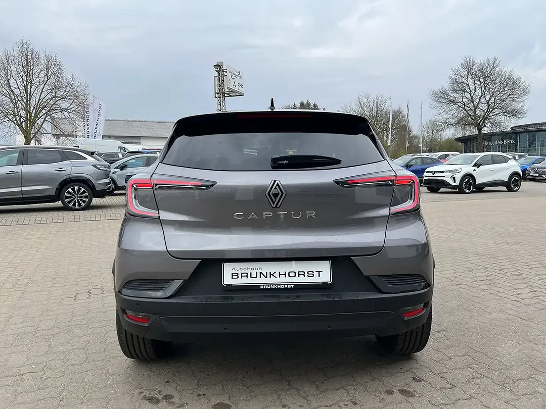 Renault Captur - Thumbnail 2