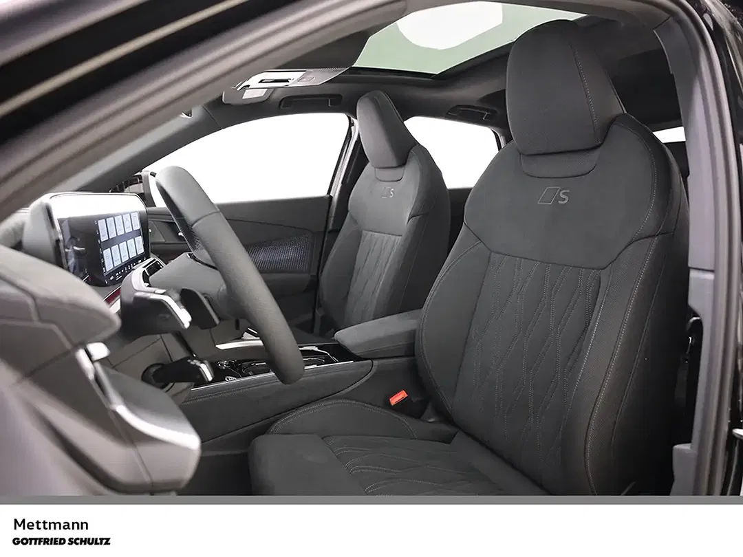 Audi Q3 - Thumbnail 11