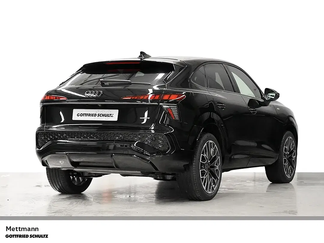 Audi Q3 - Thumbnail 2
