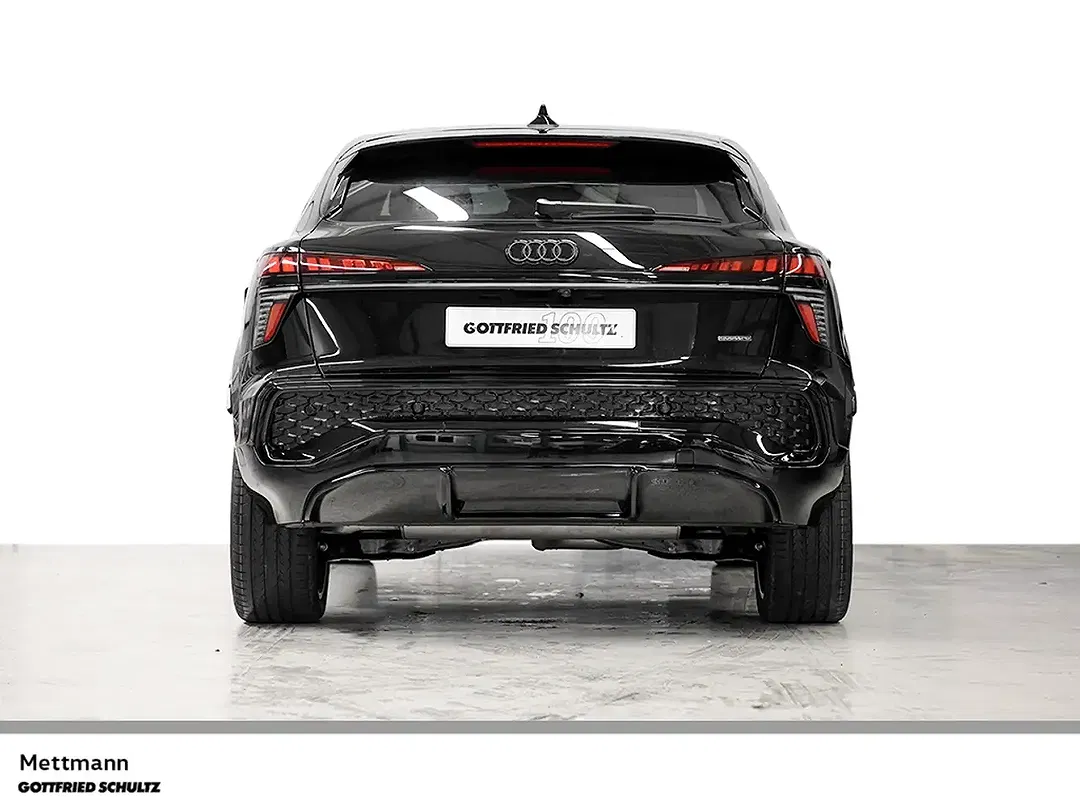 Audi Q3 - Thumbnail 4