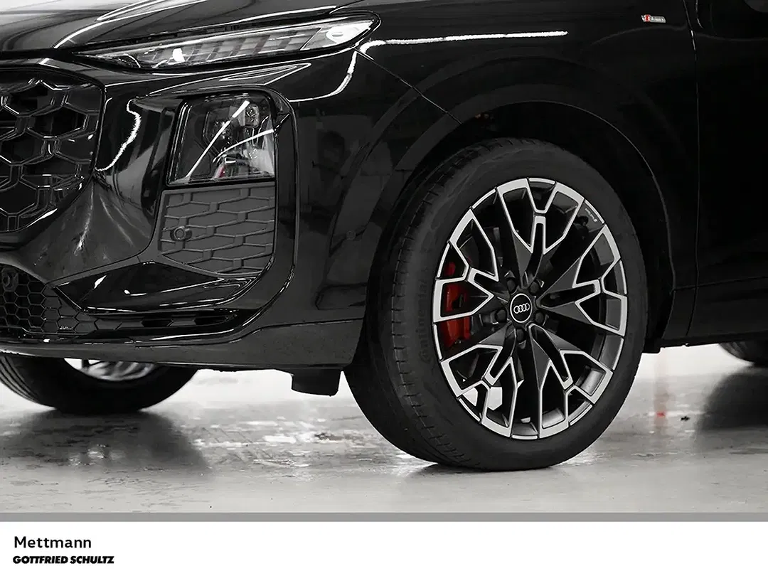 Audi Q3 - Thumbnail 5