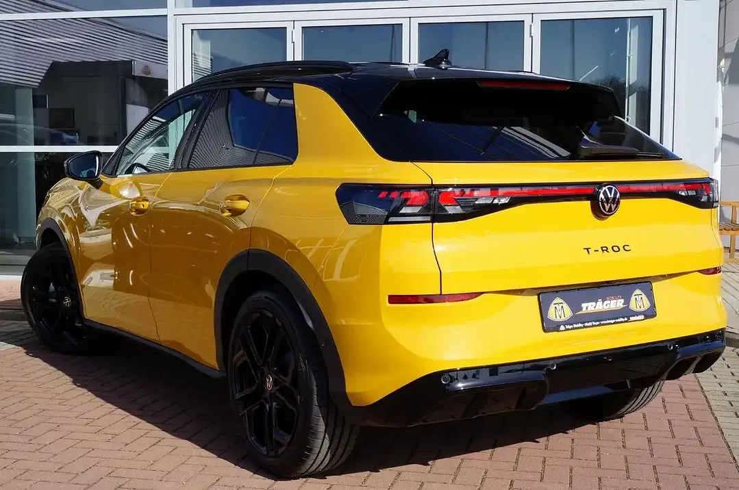 Volkswagen T-Roc - Thumbnail 5