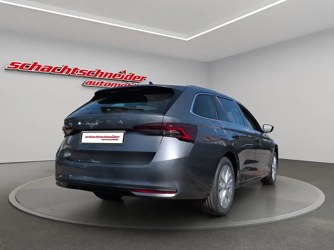 Skoda Octavia - Thumbnail 3