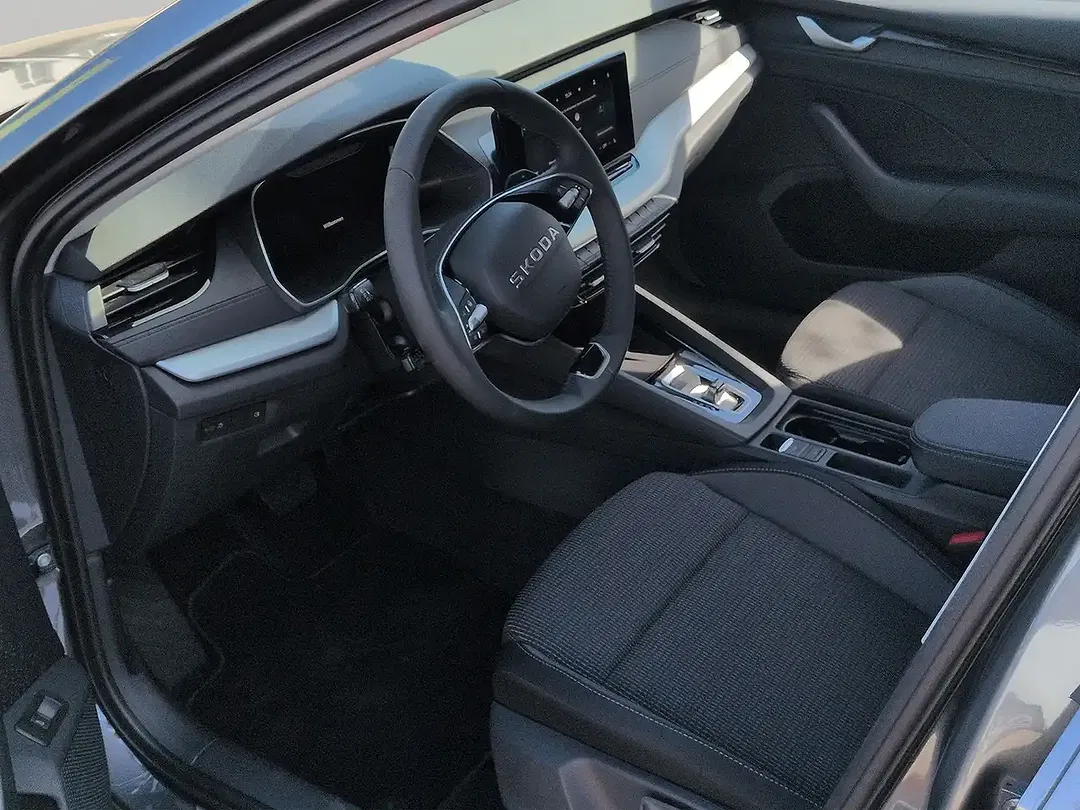 Skoda Octavia - Thumbnail 5