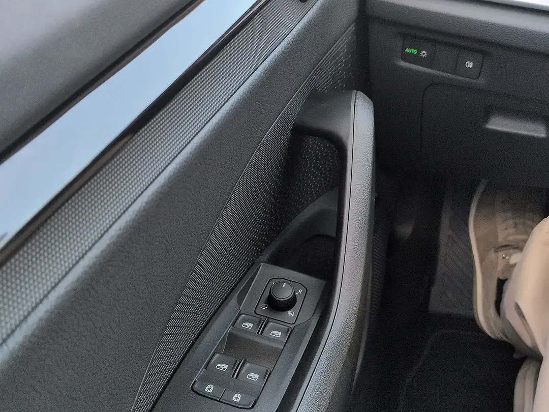 Skoda Octavia - Thumbnail 8