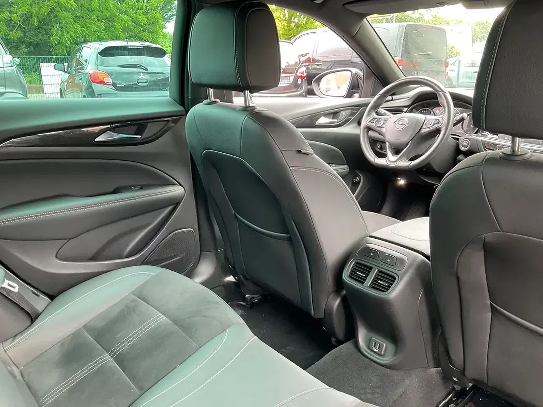 Opel Insignia - Thumbnail 11