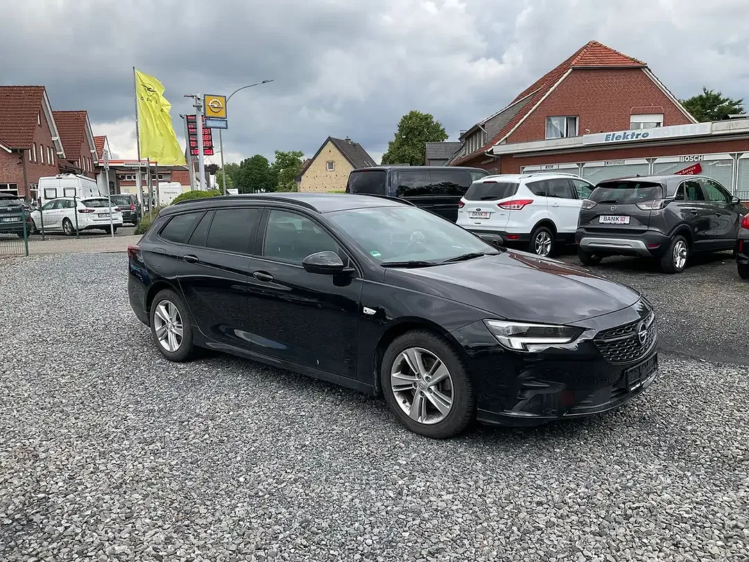 Opel Insignia - Thumbnail 2