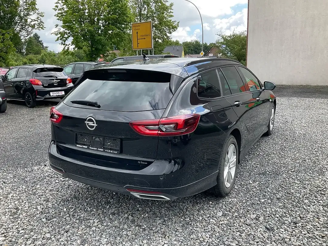 Opel Insignia - Thumbnail 3