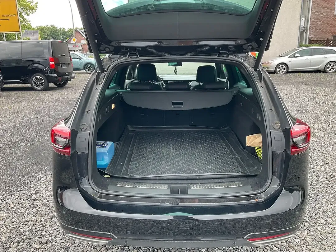 Opel Insignia - Thumbnail 4