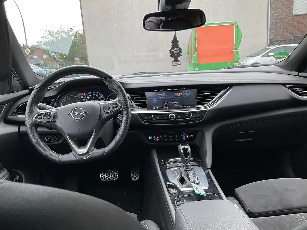 Opel Insignia - Thumbnail 6