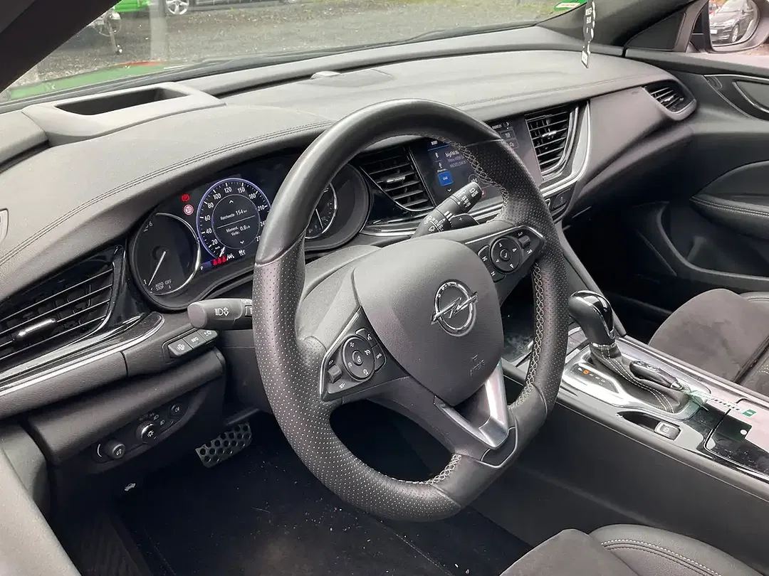Opel Insignia - Thumbnail 8