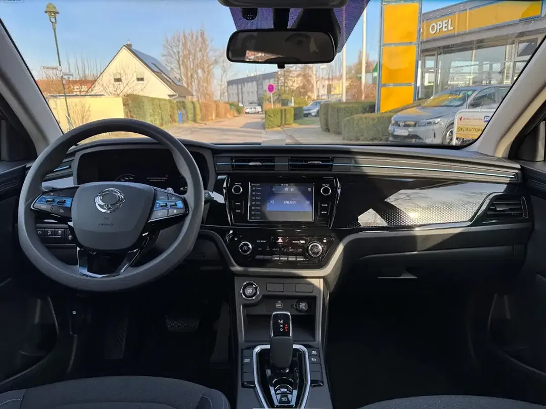 KGM Korando - Thumbnail 5