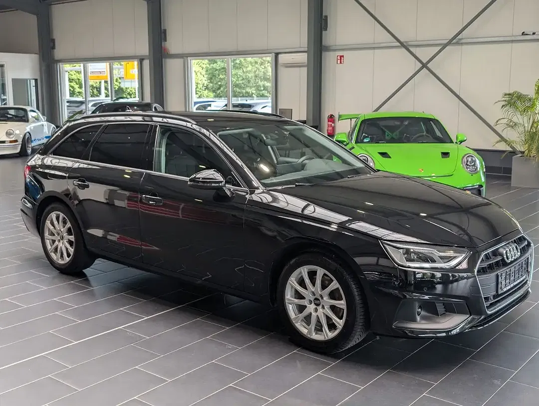 Audi A4 - Thumbnail 5