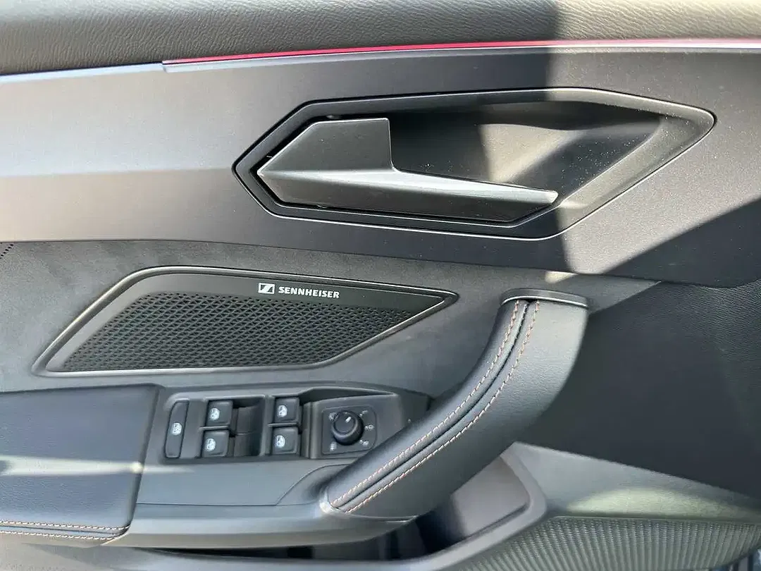 CUPRA Leon - Thumbnail 10