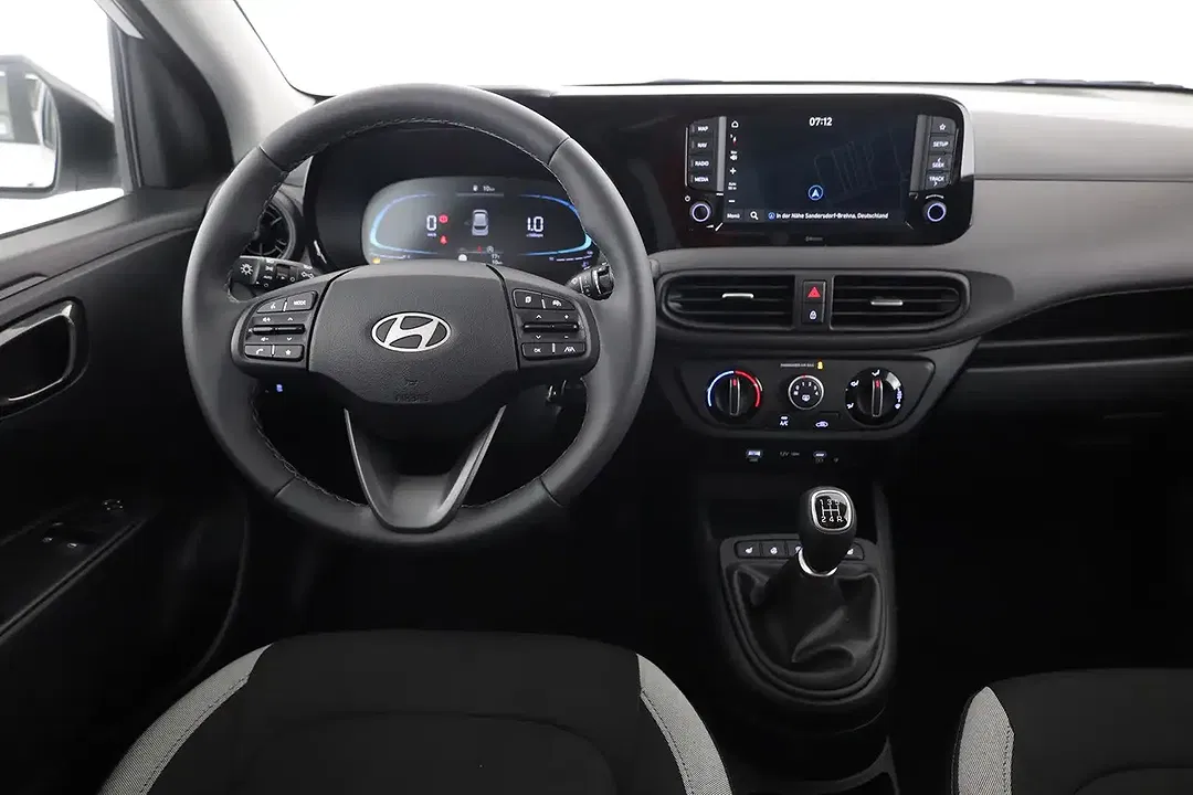 Hyundai i10 - Thumbnail 9
