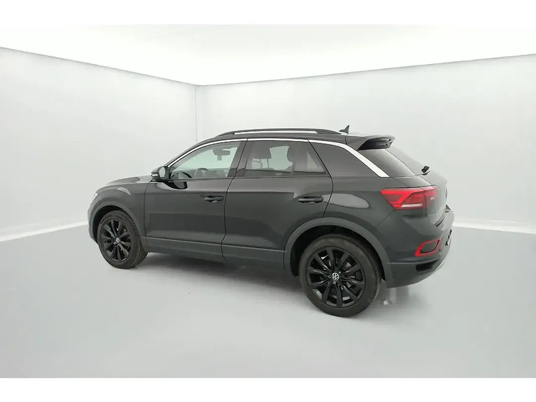 Volkswagen T-Roc - Thumbnail 9