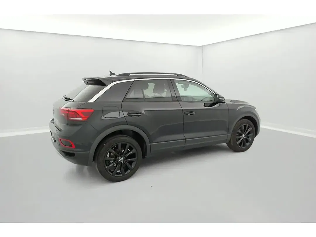 Volkswagen T-Roc - Thumbnail 4