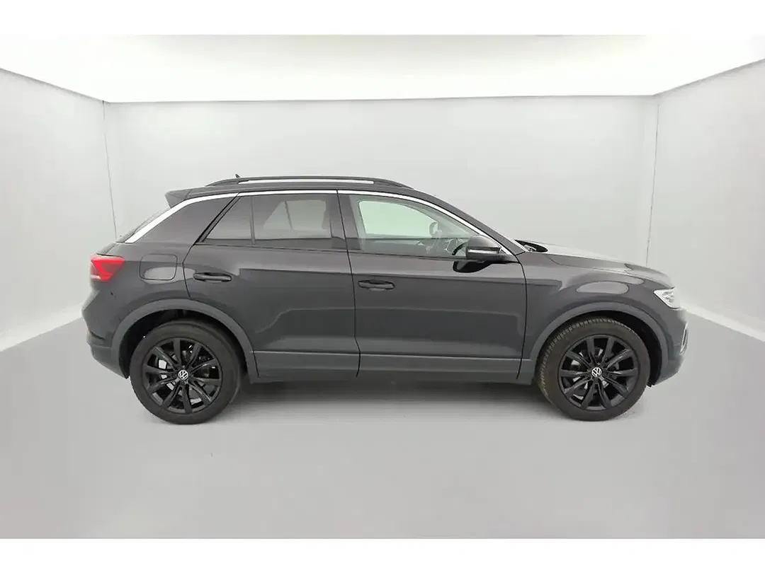 Volkswagen T-Roc - Thumbnail 5