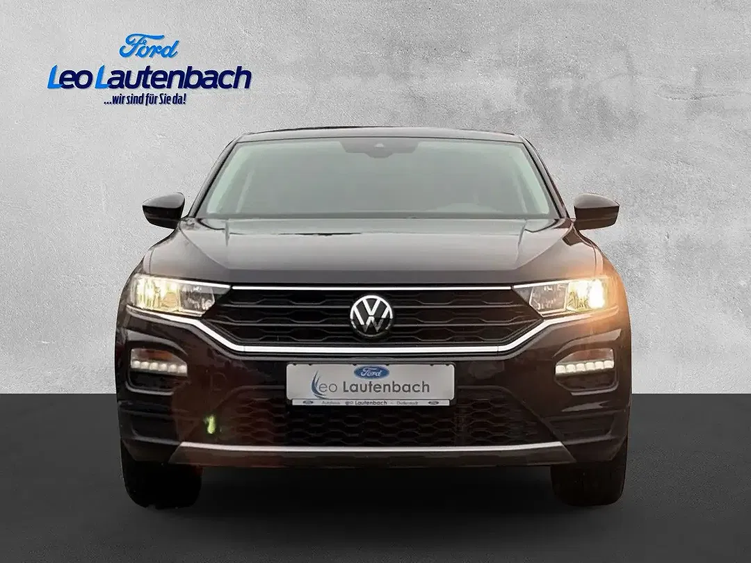 Volkswagen T-Roc - Thumbnail 6