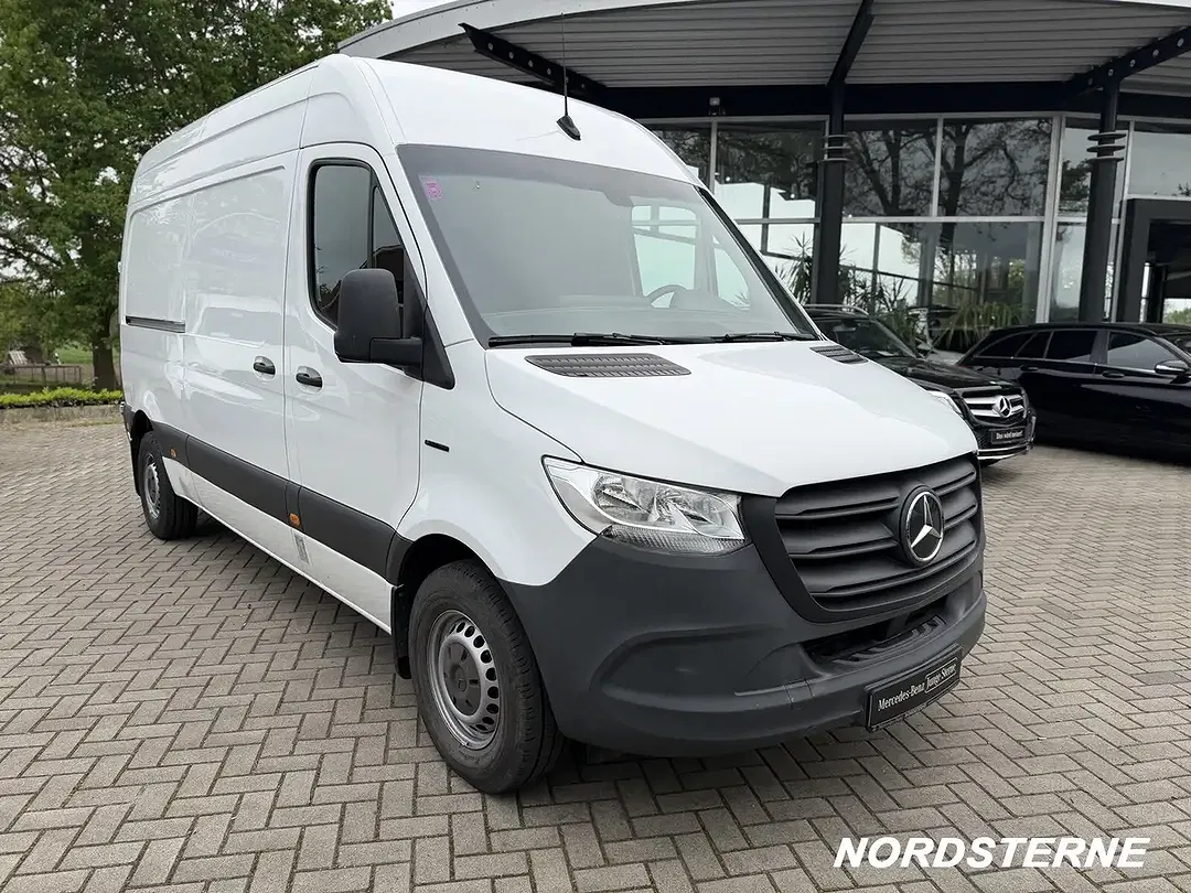 Mercedes-Benz Sprinter - Thumbnail 10
