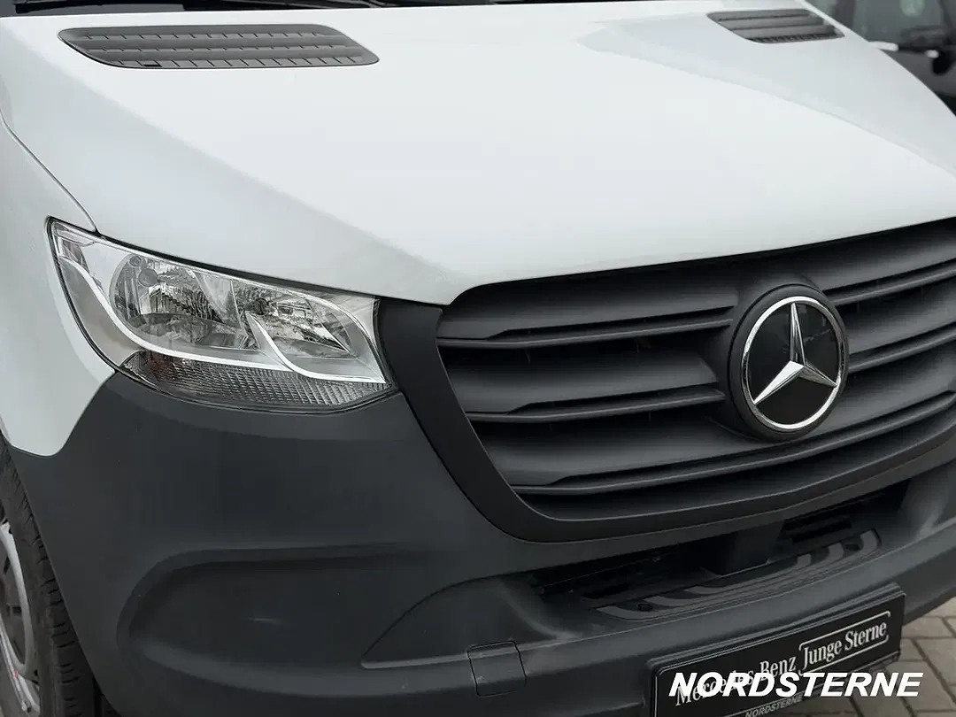 Mercedes-Benz Sprinter - Thumbnail 11