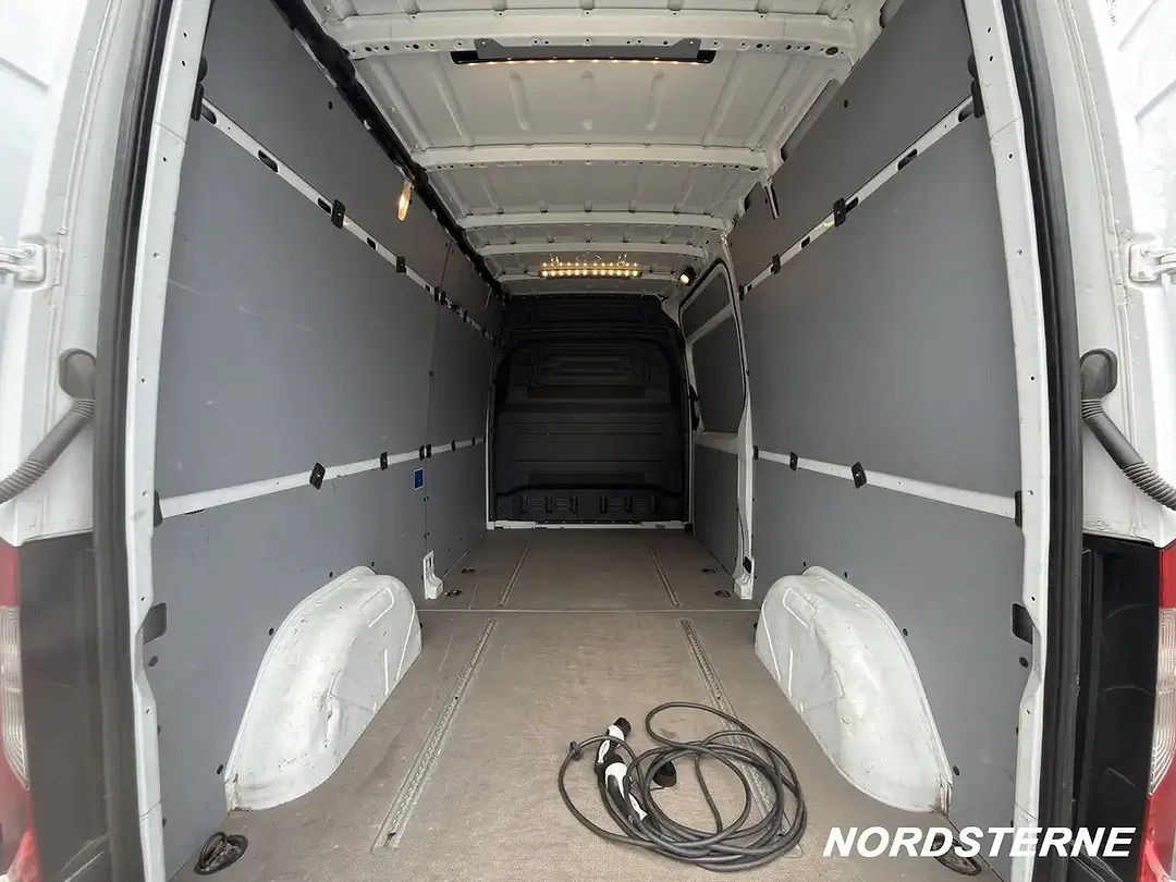 Mercedes-Benz Sprinter - Thumbnail 7